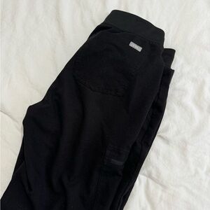 FIGS Technical Collection Scrub Pant With Pockets/Zipper Pocket